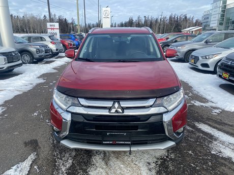 2016 Mitsubishi Outlander ES PREMIUM in Thunder Bay, Ontario - 2 - w460h350px