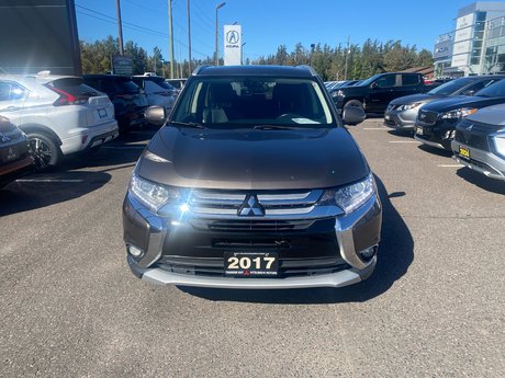 2017 Mitsubishi Outlander ES PREMIUM in Thunder Bay, Ontario - 2 - w460h350px
