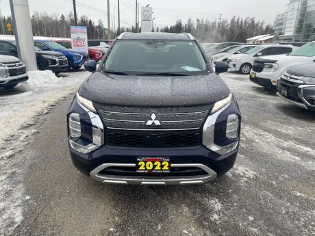 2022 Mitsubishi Outlander LE PREMIUM in Thunder Bay, Ontario - 2 - w460h350px