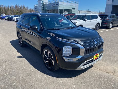 2023 Mitsubishi Outlander GT in Thunder Bay, Ontario - 3 - w460h350px
