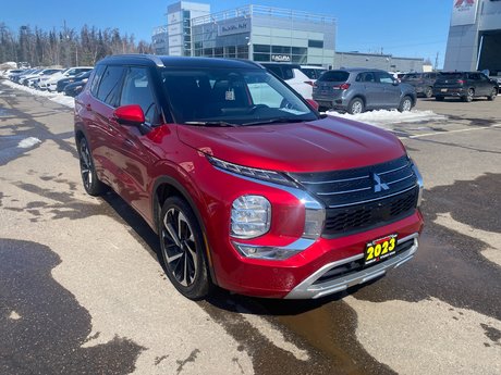 2023 Mitsubishi Outlander GT in Thunder Bay, Ontario - 3 - w460h350px