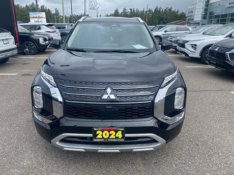 2024 Mitsubishi Outlander SE in Thunder Bay, Ontario - 2 - w460h350px