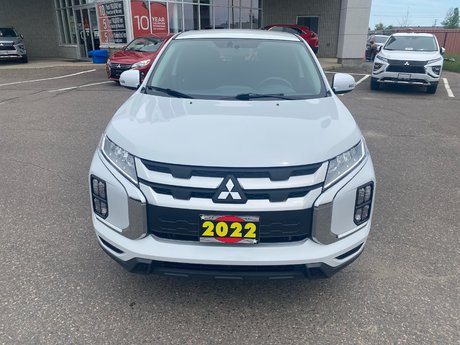 2022 Mitsubishi RVR SE 4X4 in Thunder Bay, Ontario - 2 - w460h350px