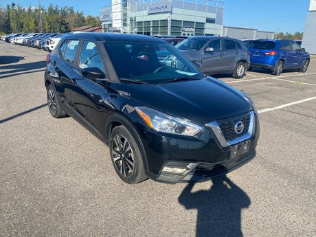 2020 Nissan Kicks SV in Thunder Bay, Ontario - 3 - w460h350px
