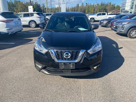 2020 Nissan Kicks SV in Thunder Bay, Ontario - 2 - w460h350px