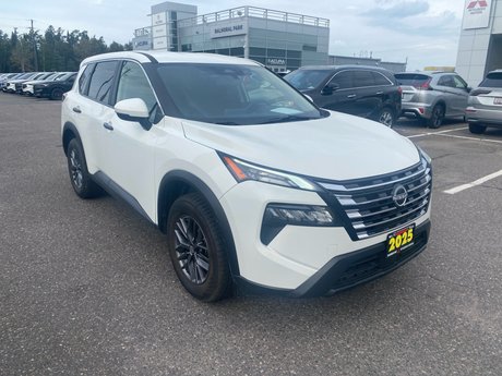 2025 Nissan Rogue S in Thunder Bay, Ontario - 3 - w460h350px
