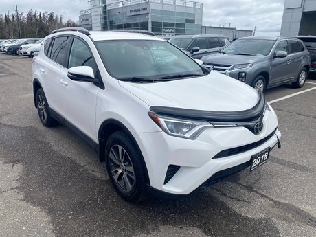 2018 Toyota RAV4 LE in Thunder Bay, Ontario - 3 - w460h350px