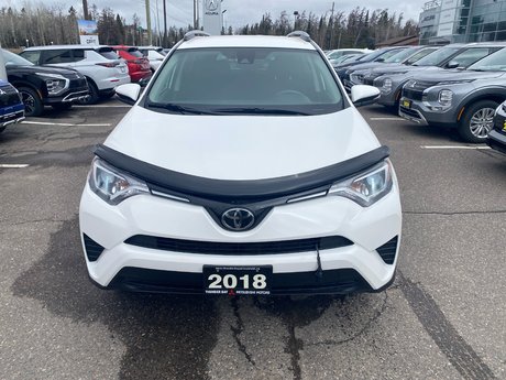 2018 Toyota RAV4 LE in Thunder Bay, Ontario - 2 - w460h350px