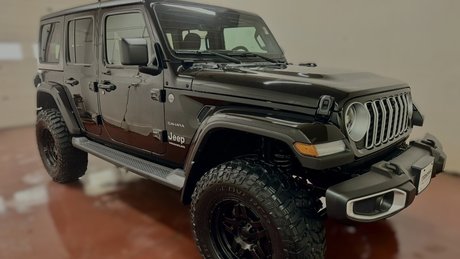 2024 Jeep WRANGLER 4-Door SAHARA