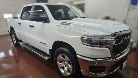 2025 Ram 1500 Tradesman 4x4 Crew Cab