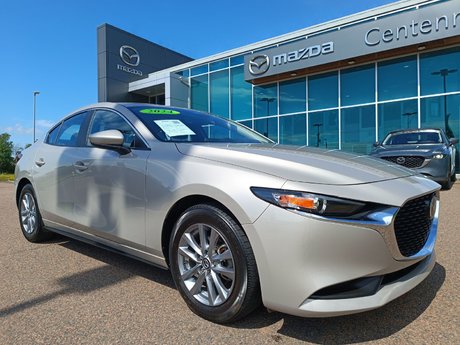 2024 Mazda 3 GS | Luxury Package