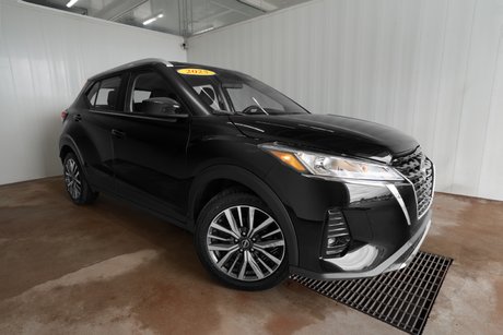 2025 Nissan Kicks Play SV