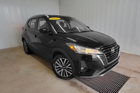 2025 Nissan Kicks Play SV
