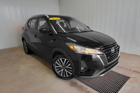 2025 Nissan Kicks Play SV