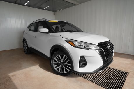 2025 Nissan Kicks Play SV
