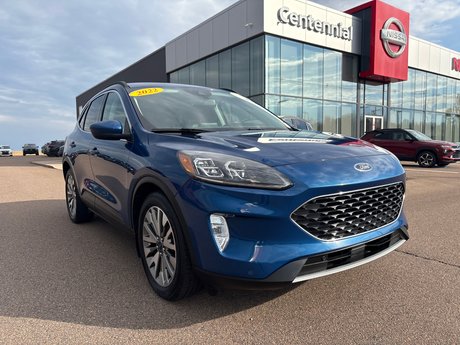 2022 Ford Escape Hybrid Titanium