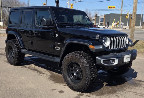 2024 Jeep Wrangler Sahara 4x4