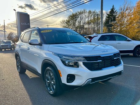 2025 Kia Seltos LX AWD