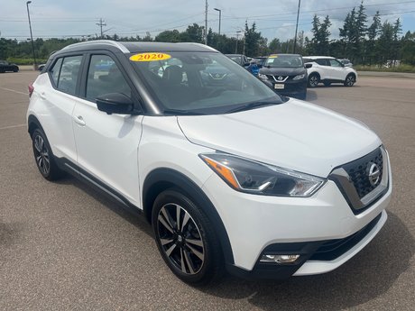 2020 Nissan KICKS SR