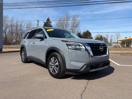 2023 Nissan Pathfinder SL 4WD