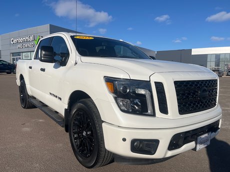 2018 Nissan Titan SV Midnight Edition 4x4 Crew Cab