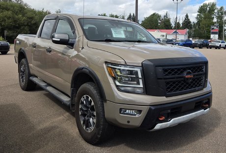 2020 Nissan Titan PRO-4X Crew Cab 4x4