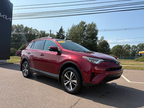 2018 Toyota RAV4 LE AWD
