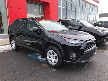 2022 Toyota RAV4 LE AWD