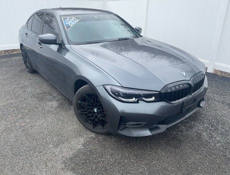 2022 BMW 3 Series 330i xDrive | Leather |Sunroof | Warranty to 2025