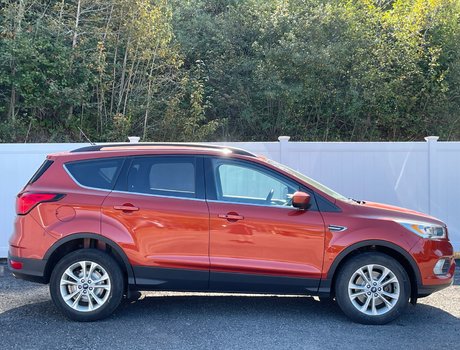 2019 Ford Escape SEL | Leather | Cam | USB | Htd Seats |