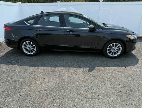 2020 Ford Fusion SE | Nav | Cam | USB | Htd Seat | Warranty to 2026