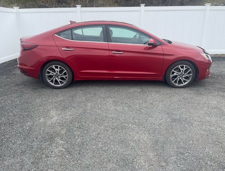 2020 Hyundai Elantra Luxury | Leather |SunRoof| Warranty to 2025