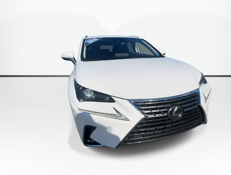 2018 Lexus NX 300 | Leather | Roof | Cam | Htd Wheel
