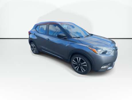 2020 Nissan Kicks SR | Leather | Cam | USB | Heated Seats