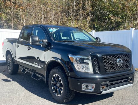 2018 Nissan Titan Pro-4X | Leather | Nav | Cam | USB | Htd Seats