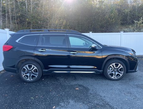 2024 Subaru ASCENT Premier | Roof | 7PSG | Cam| USB |Warranty to 2029
