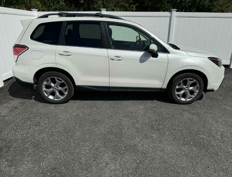 2018 Subaru Forester Limited | Sunroof | Leather | Htdseat | USB | CAM