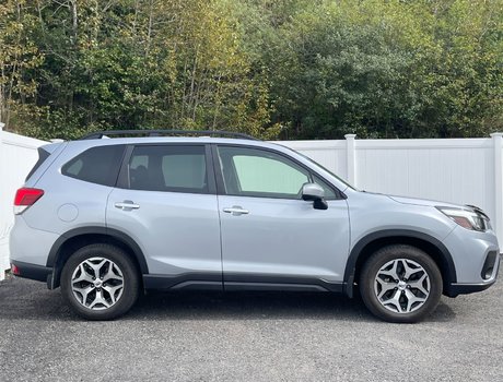 2020 Subaru Forester Touring| Roof | Cam | USB | Warranty to 2025