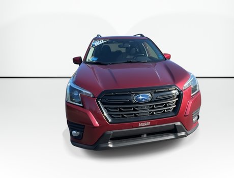 2022 Subaru Forester Touring | Roof | Cam | USB | Warranty to 2027