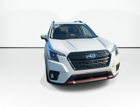 2024 Subaru Forester Sport | Roof | Cam | USB | Warranty to 2029