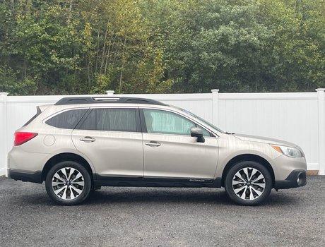 2015 Subaru Outback 3.6R Ltd | Leather | Sunroof | Nav | Cam | USB