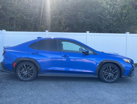 2023 Subaru WRX Sport-tech | roof | Cam | USB | Warranty to 2028