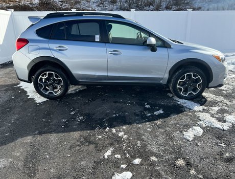 2013 Subaru XV Crosstrek Touring | USB | HtdSeats | Keyless | Cruise