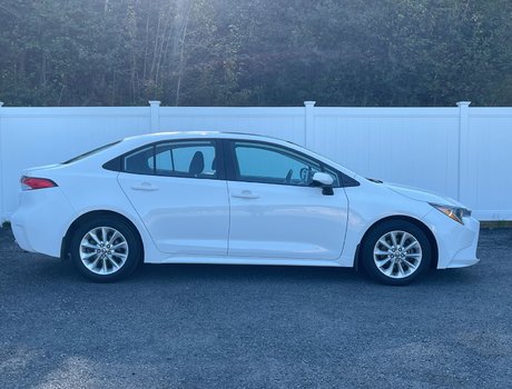 2022 Toyota Corolla LE | ROOF | CAM | USB | Warranty to 2027