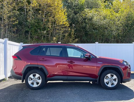 2020 Toyota RAV4 Hybrid LE | CAM | USB | HtdSeat