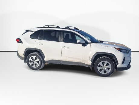 2020 Toyota RAV4 LE | CAM | Heated Seats | USB | Bluetooth