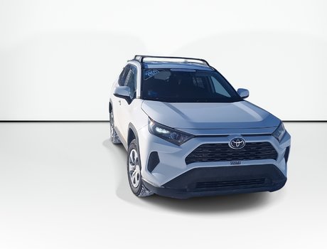 2020 Toyota RAV4 LE | CAM | Heated Seats | USB | Bluetooth
