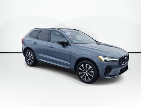 2023 Volvo XC60 Plus Dark Theme | Roof | Nav