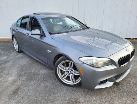 2011 BMW 5 Series 550i xDrive | Leather | SunRoof | Cam | Bluetooth