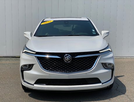 2022 Buick Enclave AVENIR | 7Pas | Roof | HtdWheel | Warranty to 2028